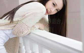 魅妍社 - Ashely丽丽与毛衣的绝妙组合，私拍资源正当时，别说我没提醒！